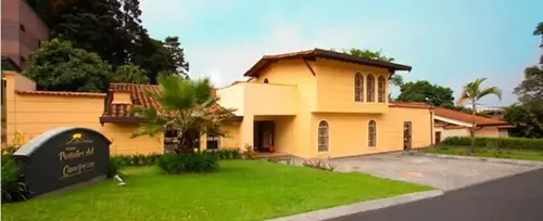 Hotel Portales del campestre